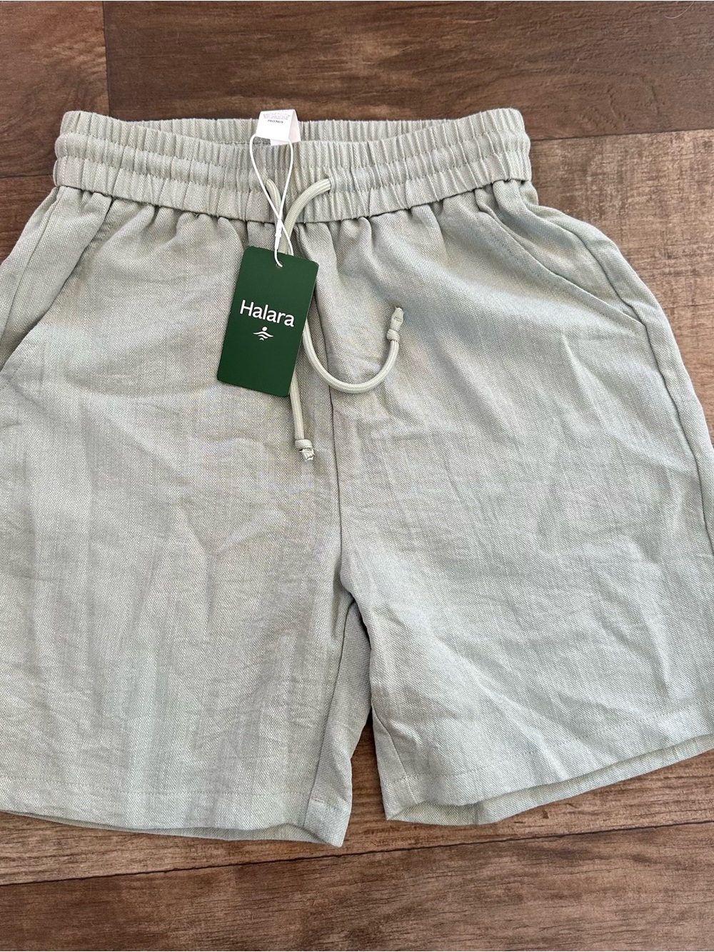 New  HALARA high waist draw string shorts - Picture 7 of 8